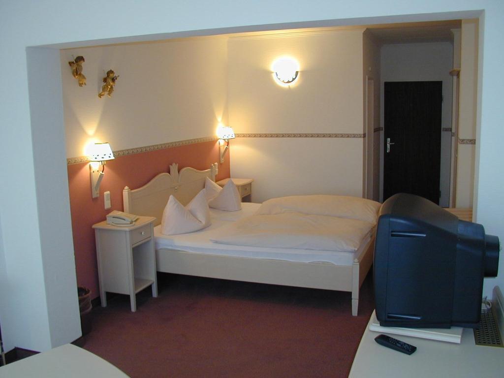Hotel Schlossgarten Gladenbach Habitación foto